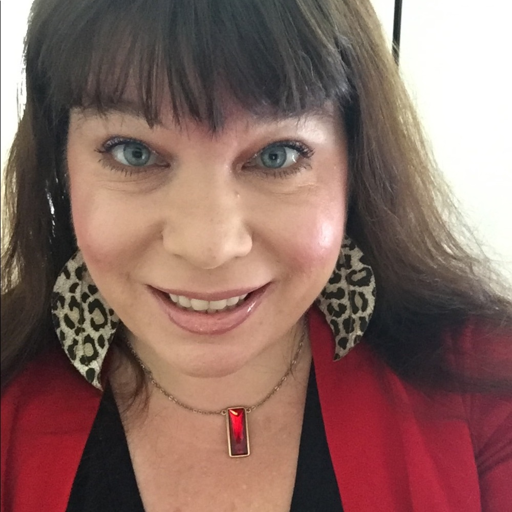 Meet your Posher, Stacy